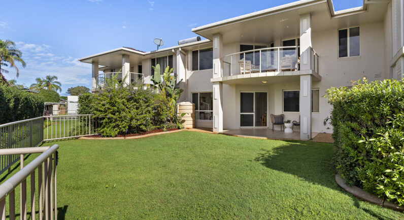 2/1 Laguna Place, Port Macquarie NSW 2444