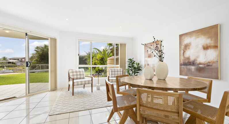 2/1 Laguna Place, Port Macquarie NSW 2444