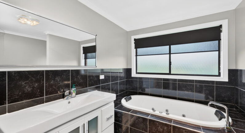 2 Shelomith Drive, Acton Park TAS 7170