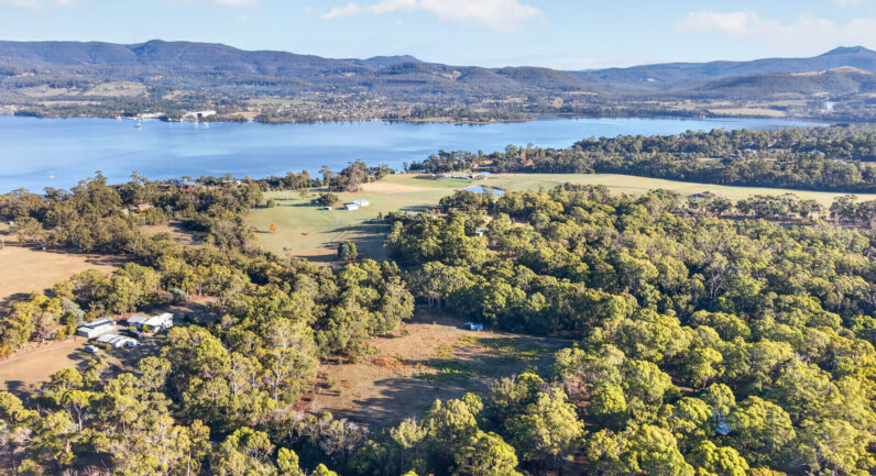 482 Tinderbox Road, Tinderbox TAS 7054