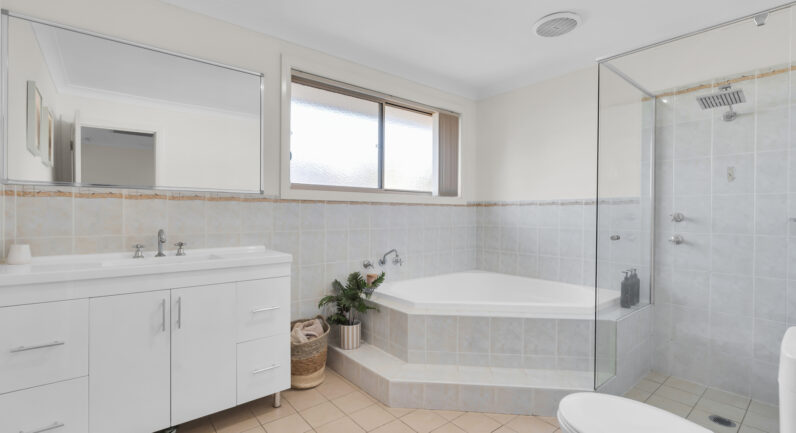 35 Dodonea Circuit, Mount Annan NSW 2567