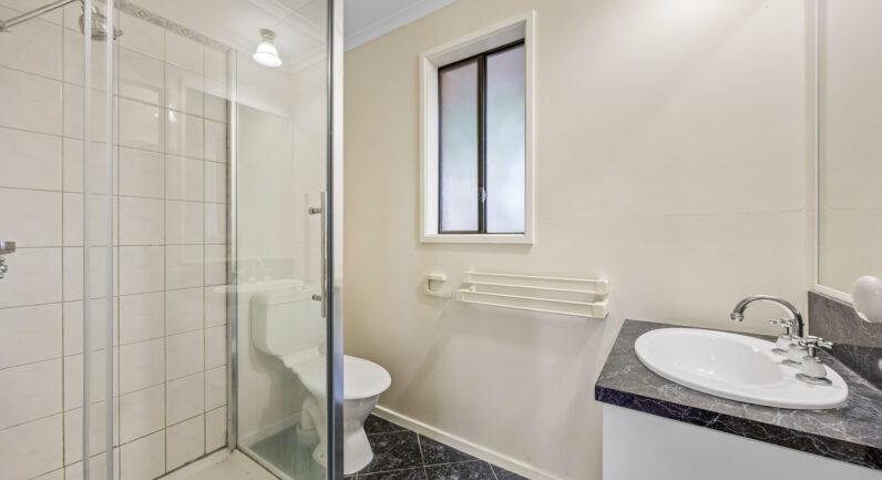 87 Marie Crescent, Wendouree VIC 3355