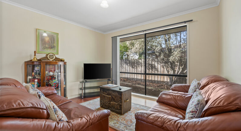 87 Marie Crescent, Wendouree VIC 3355