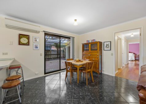 87 Marie Crescent