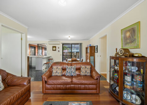87 Marie Crescent