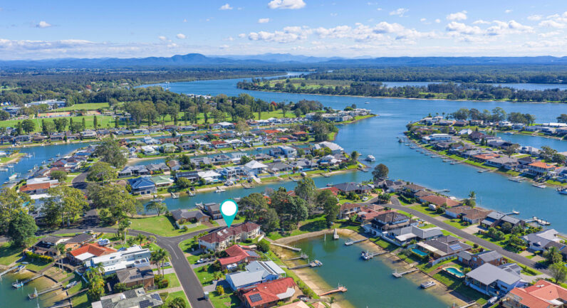 2/1 Laguna Place, Port Macquarie NSW 2444