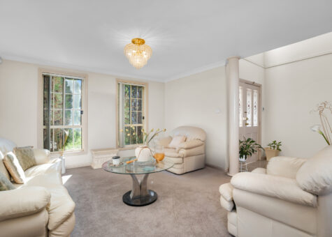 10 Spagnolo Place