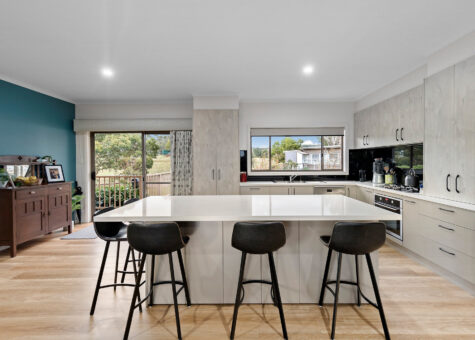 323 Sandys Hill Road