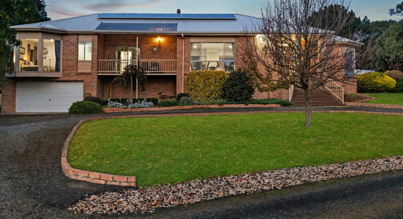 323 Sandys Hill Road, Durham Lead VIC 3352