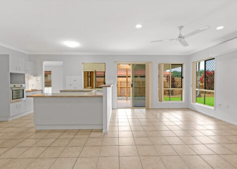 11 Obersky Close