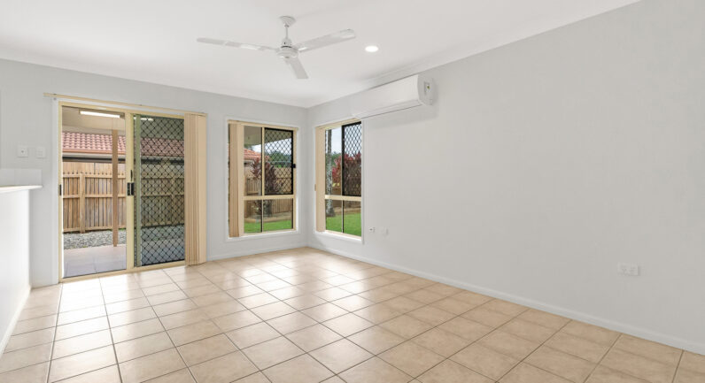 11 Obersky Close, Brinsmead QLD 4870