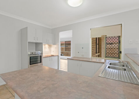 11 Obersky Close