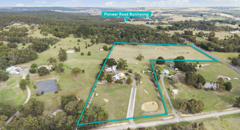 323 Sandys Hill Road, Durham Lead VIC 3352