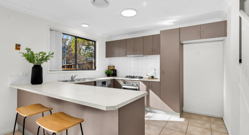 16/14 Benham Road, Minto NSW 2566