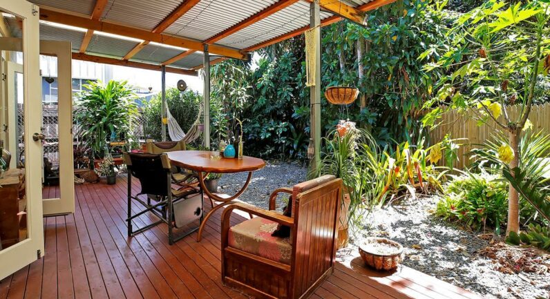 42b Machans Street, Machans Beach QLD 4878
