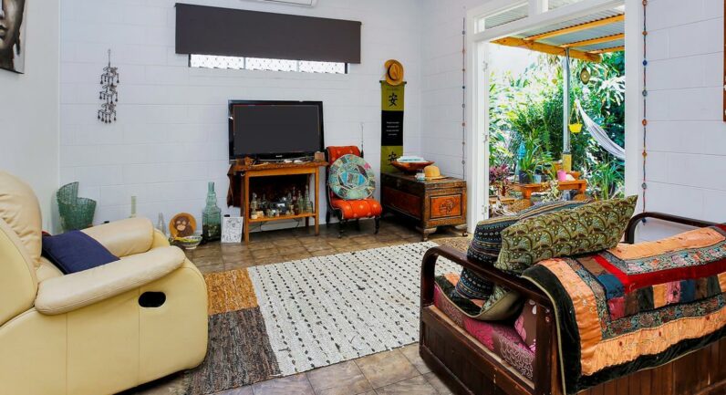 42b Machans Street, Machans Beach QLD 4878