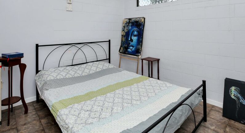 42b Machans Street, Machans Beach QLD 4878
