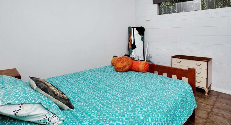 42b Machans Street, Machans Beach QLD 4878
