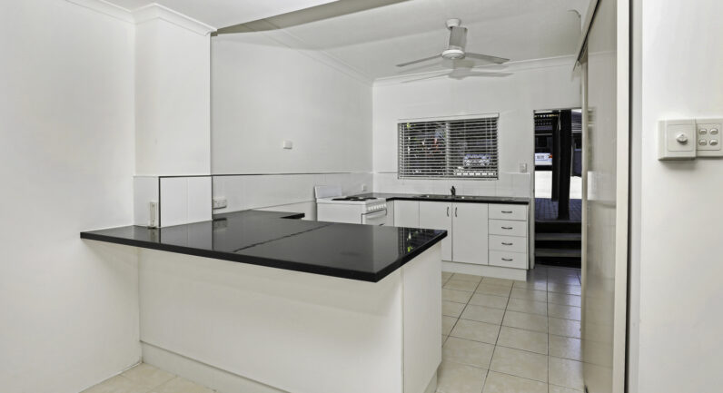 4/17 Marett Street, Stratford QLD 4870