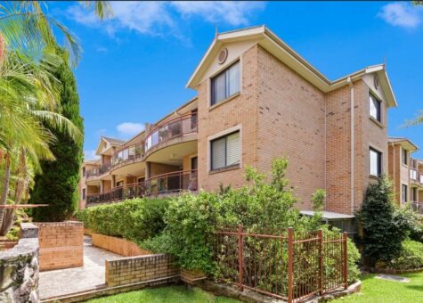 5/1-3 Sherwin Avenue
