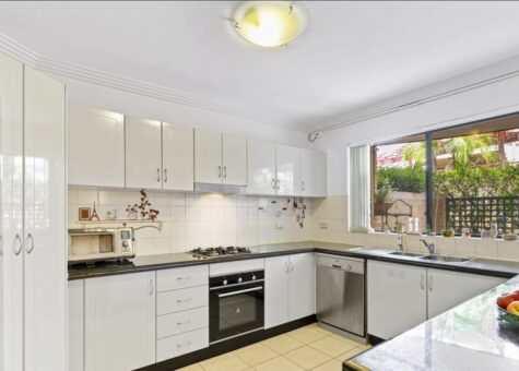 5/1-3 Sherwin Avenue