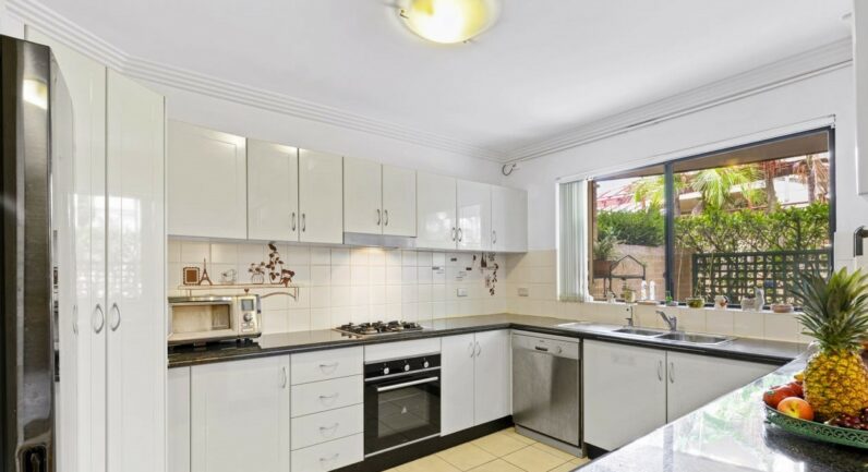 5/1-3 Sherwin Avenue, Castle Hill NSW 2154