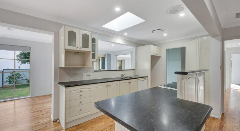 11 Woodhill Street, Castle Hill NSW 2154
