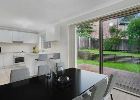 2/15 Bernard Place