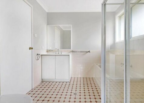 2/15 Bernard Place