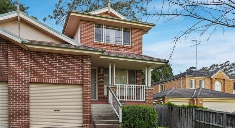 2/15 Bernard Place, Cherrybrook NSW 2126