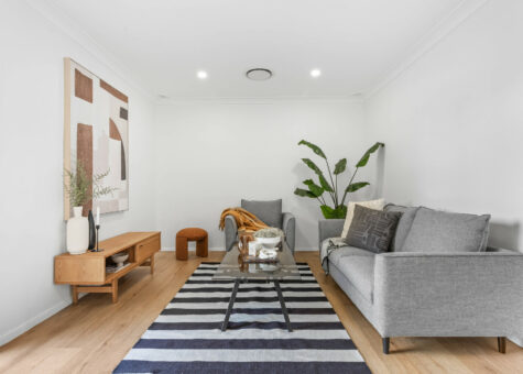 7 Hillside Place