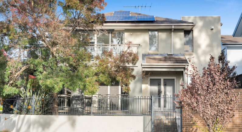 2 Fairchild Road, Campbelltown NSW 2560