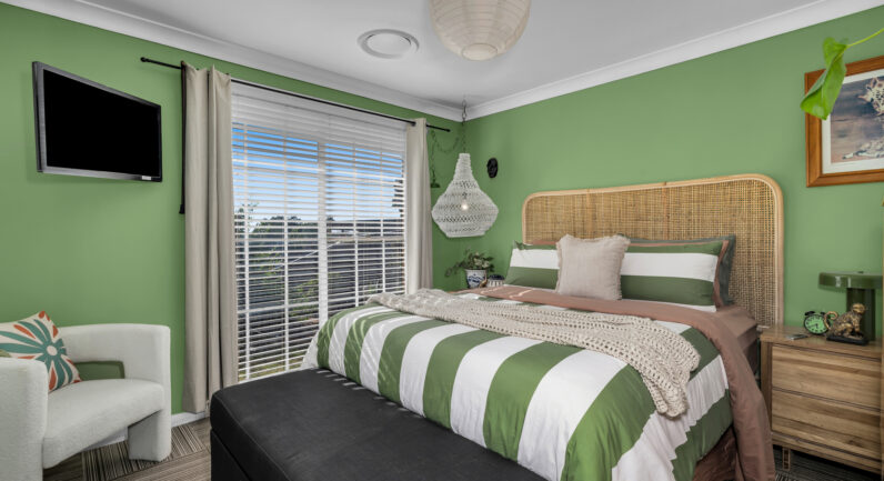 24 Limonite Place, Eagle Vale NSW 2558