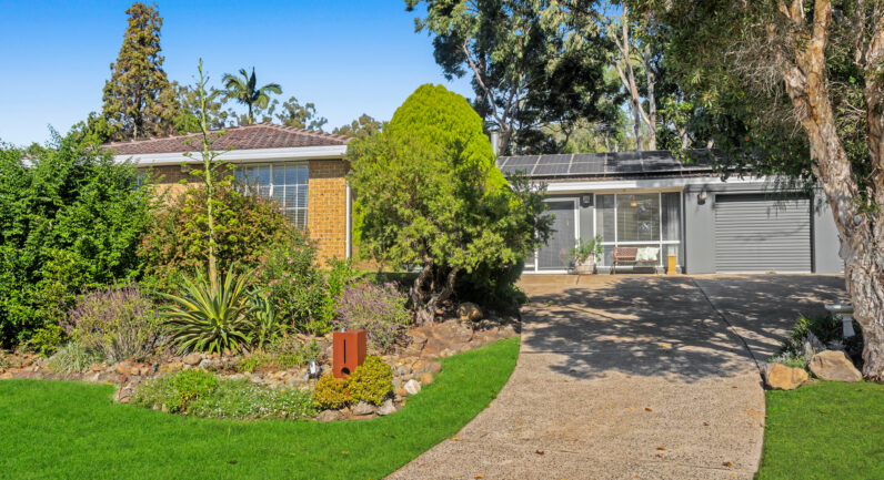 24 Limonite Place, Eagle Vale NSW 2558