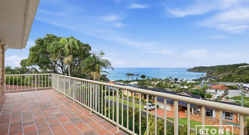25 Korora Bay Drive, Korora NSW 2450