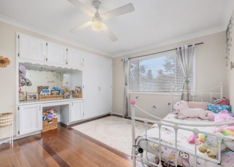 5 Warne Drive