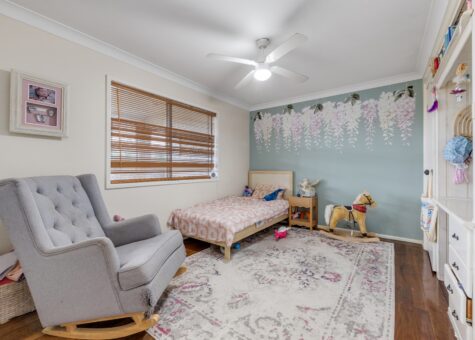 5 Warne Drive