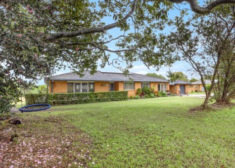 5 Warne Drive