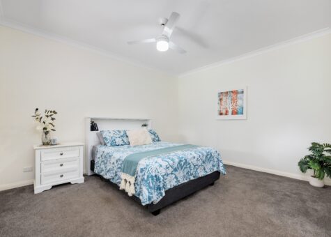 2 Tabrett Street