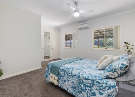 2 Tabrett Street