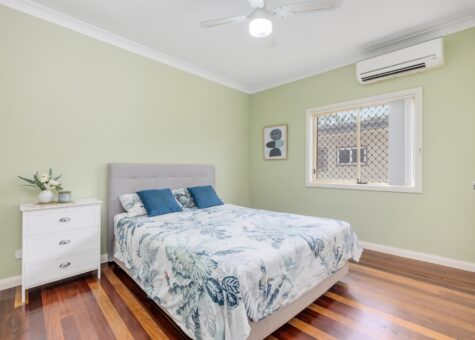 2 Tabrett Street