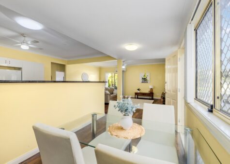 2 Tabrett Street