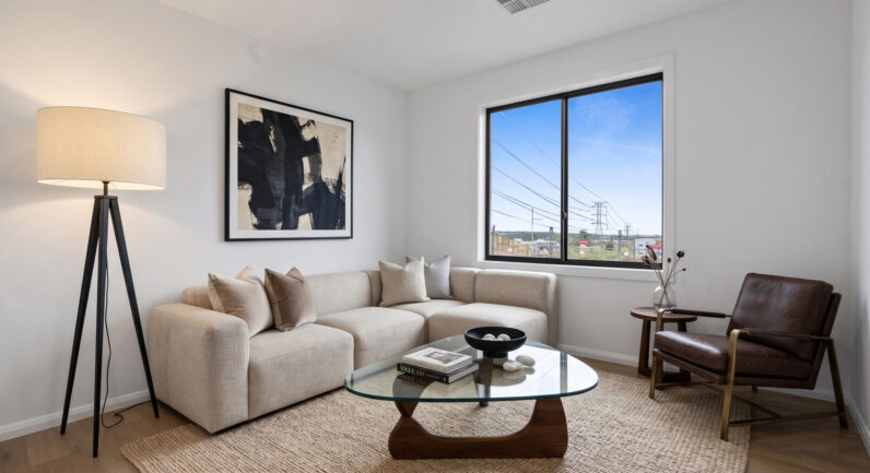 8 Clarence Street, Oran Park NSW 2570