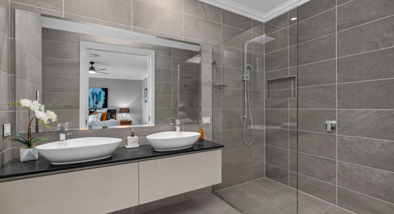 57 Sunnyside Drive, Ellis Lane NSW 2570
