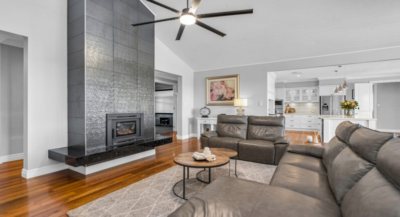 57 Sunnyside Drive, Ellis Lane NSW 2570