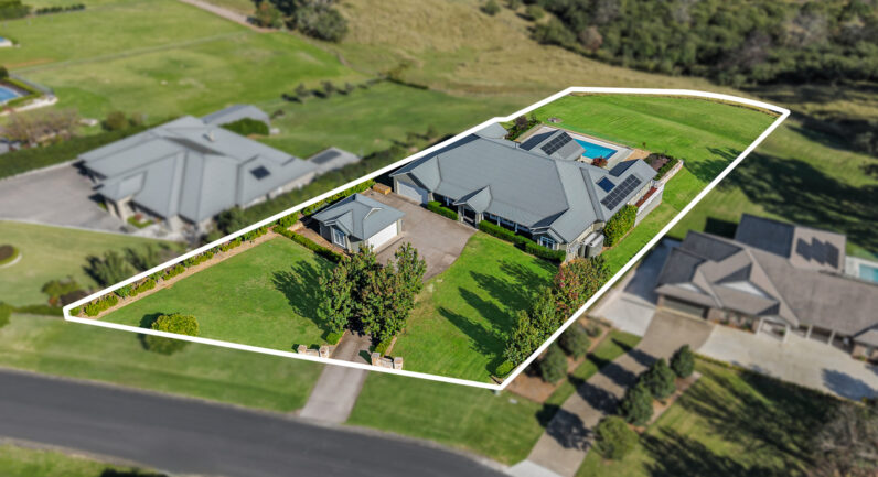 57 Sunnyside Drive, Ellis Lane NSW 2570