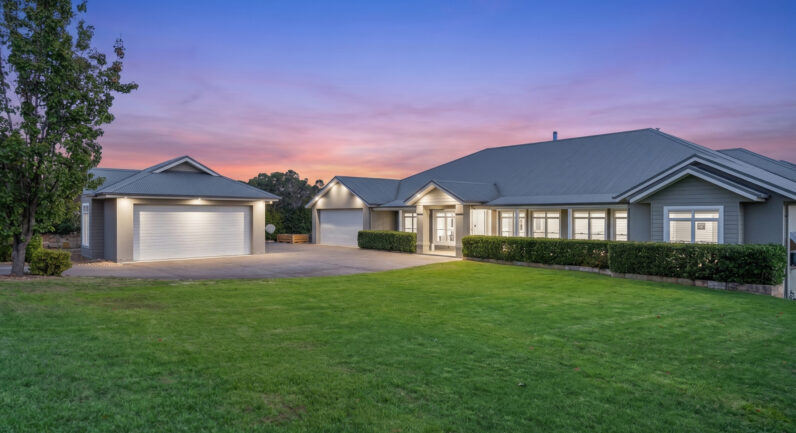 57 Sunnyside Drive, Ellis Lane NSW 2570
