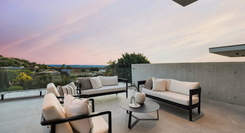 15B Nepean Towers Avenue, Glen Alpine NSW 2560