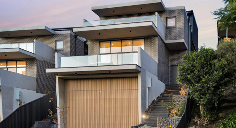 15B Nepean Towers Avenue, Glen Alpine NSW 2560