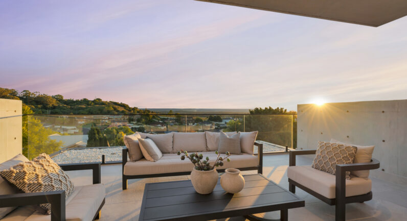 15B Nepean Towers Avenue, Glen Alpine NSW 2560